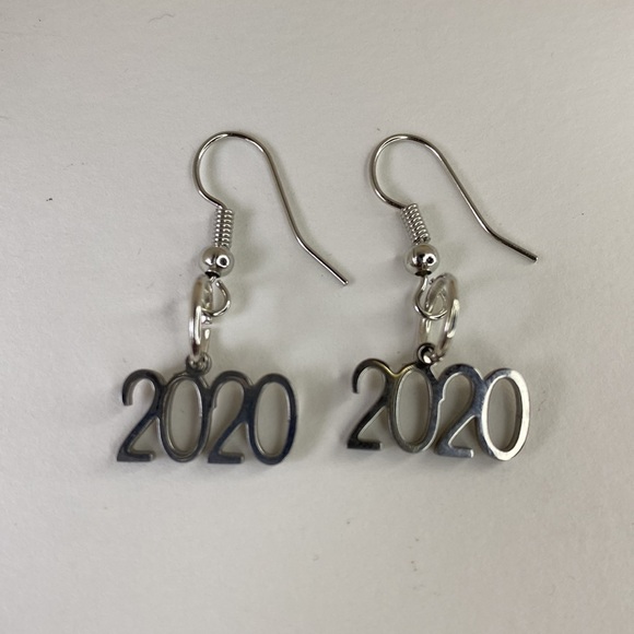 2020 charm new year graduation earrings hook - Picture 1 of 4